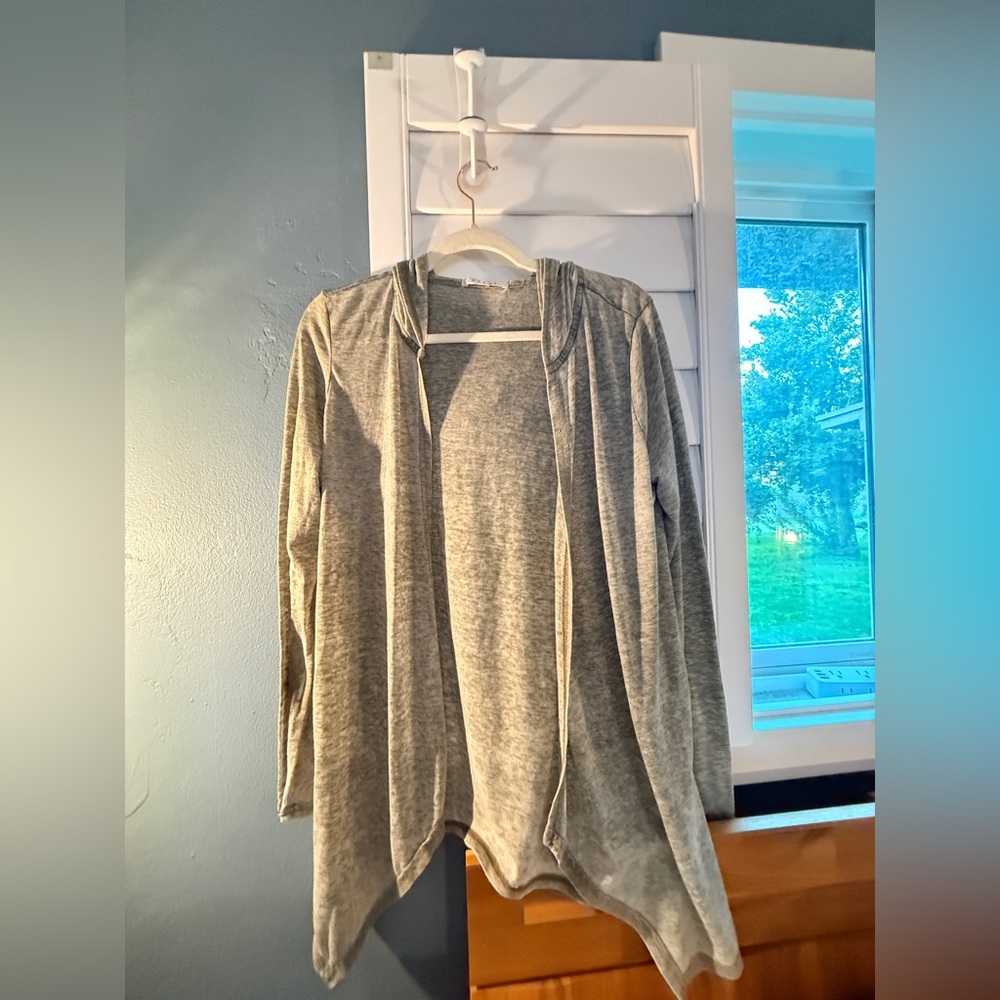 Cyrus Light Gray Women's Open Cardigan